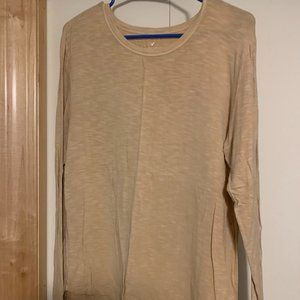 American Eagle size large yellow long sleeve tee